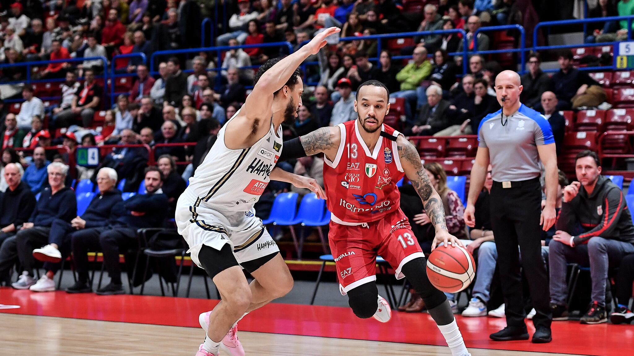 Basket, vincono Milano e Bologna. Brescia sempre sola in vetta