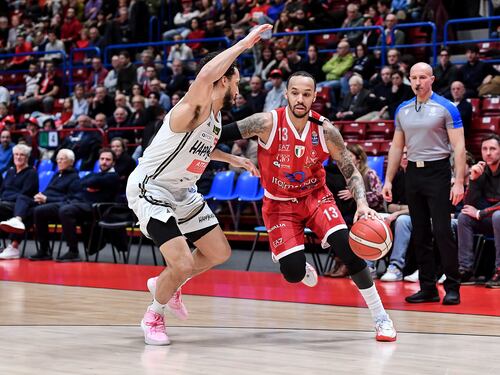 Basket, vincono Milano e Bologna. Brescia sempre sola in vetta