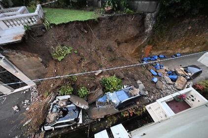 Genova vessata dal maltempo, le immagini dei danni 7