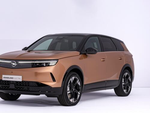Il nuovo Opel Grandland debutta a Milano