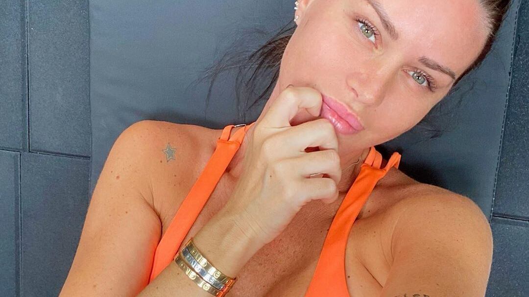 Lady Zarate manda in delirio i suoi follower