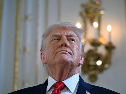 Gli Usa pronti ad attaccare l'Iran. Teheran dialoga con l'Ue e il Papa