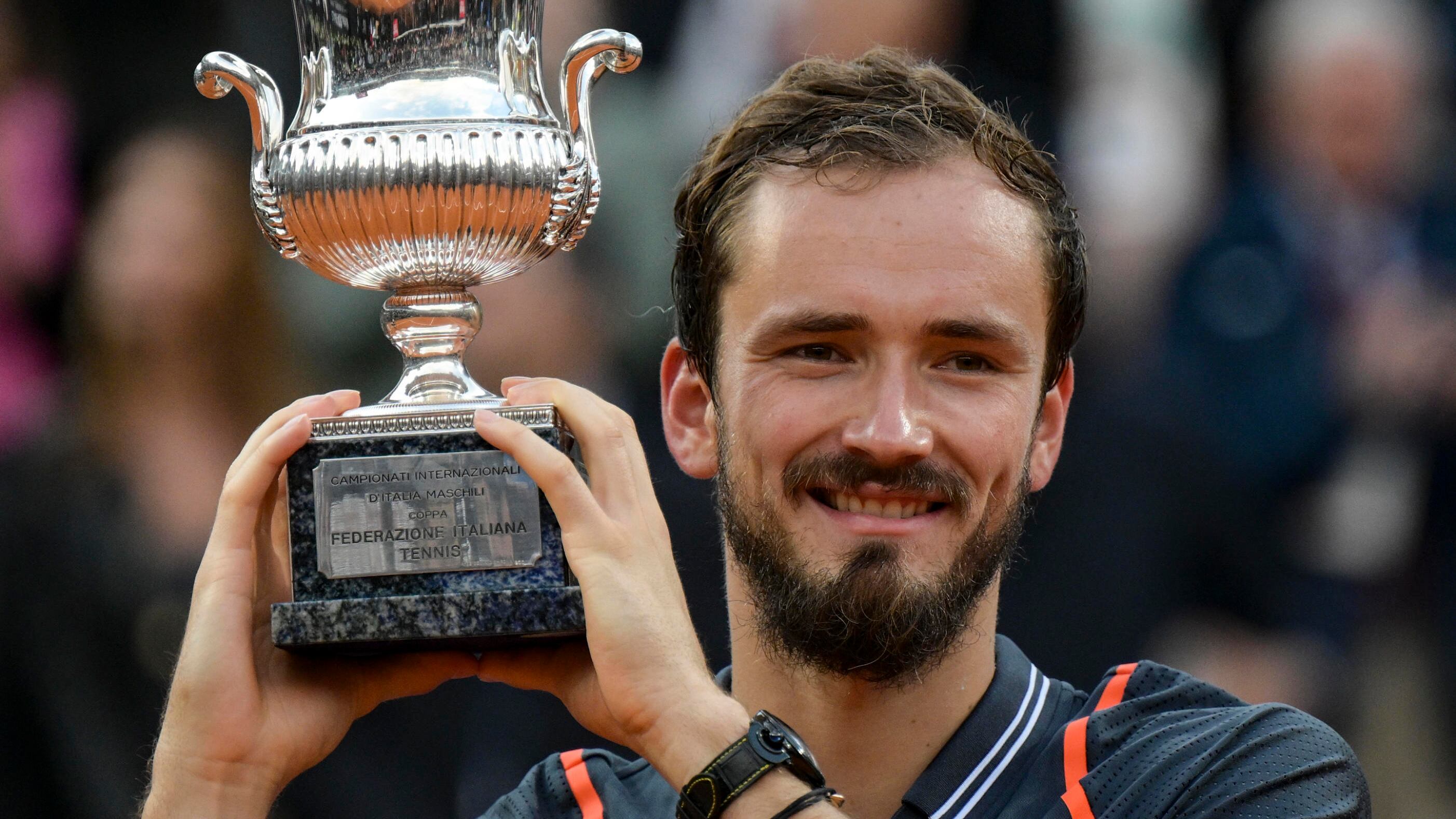 Internazionali di tennis a Roma, Medvedev è il nuovo re del Foro Italico