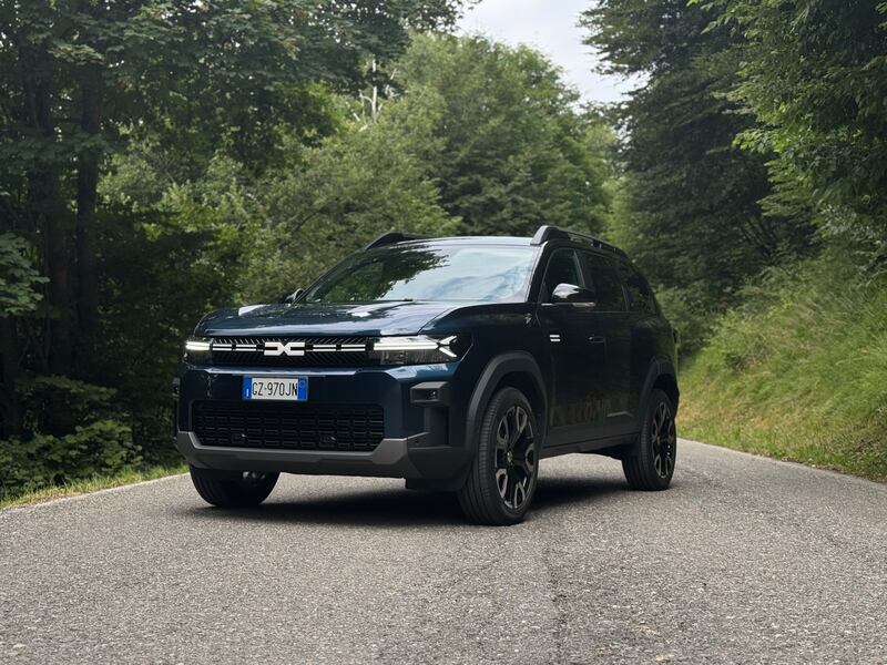 Dacia Bigster Hybrid: guarda la gallery del nuovo SUV ibrido full 17