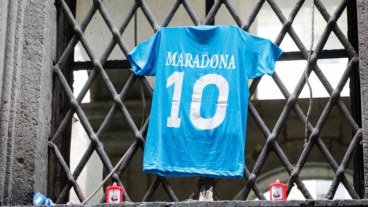 Il Napoli fuori dalla "Maradona Cup": l’ira dei tifosi sui social