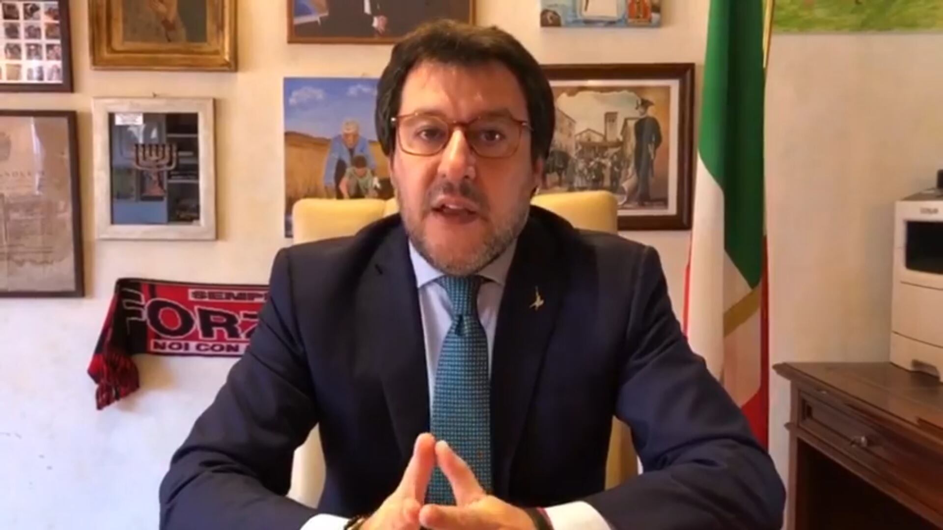 Salvini telefona e scrive a Mattarella: "Preoccupato dai magistrati"