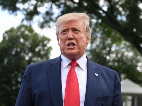 Iran, Trump a due facce: "Distruzione mai vista. Sì a un nuovo accordo"