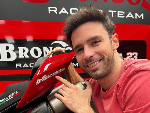 Morto in gara il centauro Salvadori. Lutto nei motori e nella musica