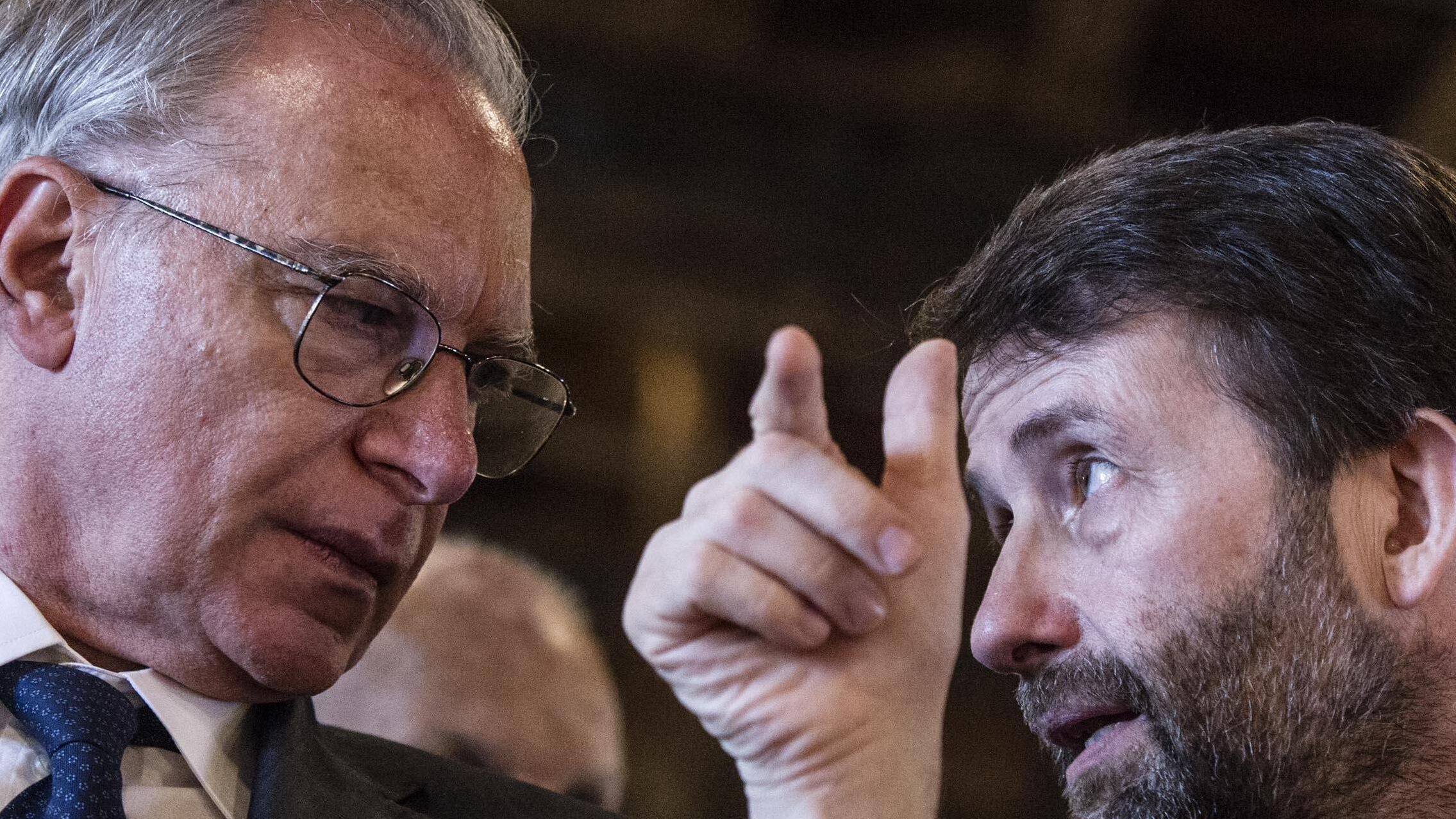 Cene, accordi, conte segrete: ecco il piano Pd anti Renzi
