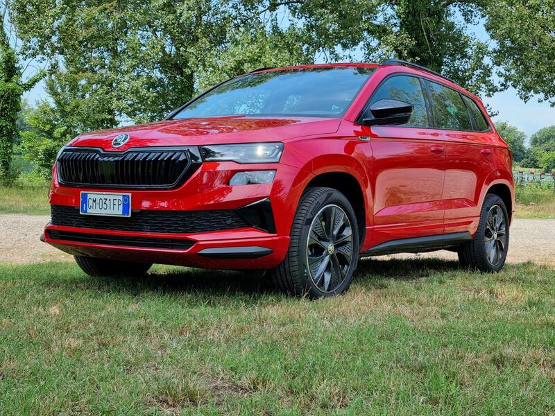 Skoda Karoq 2023: la gallery del nuovo crossover compatto 1