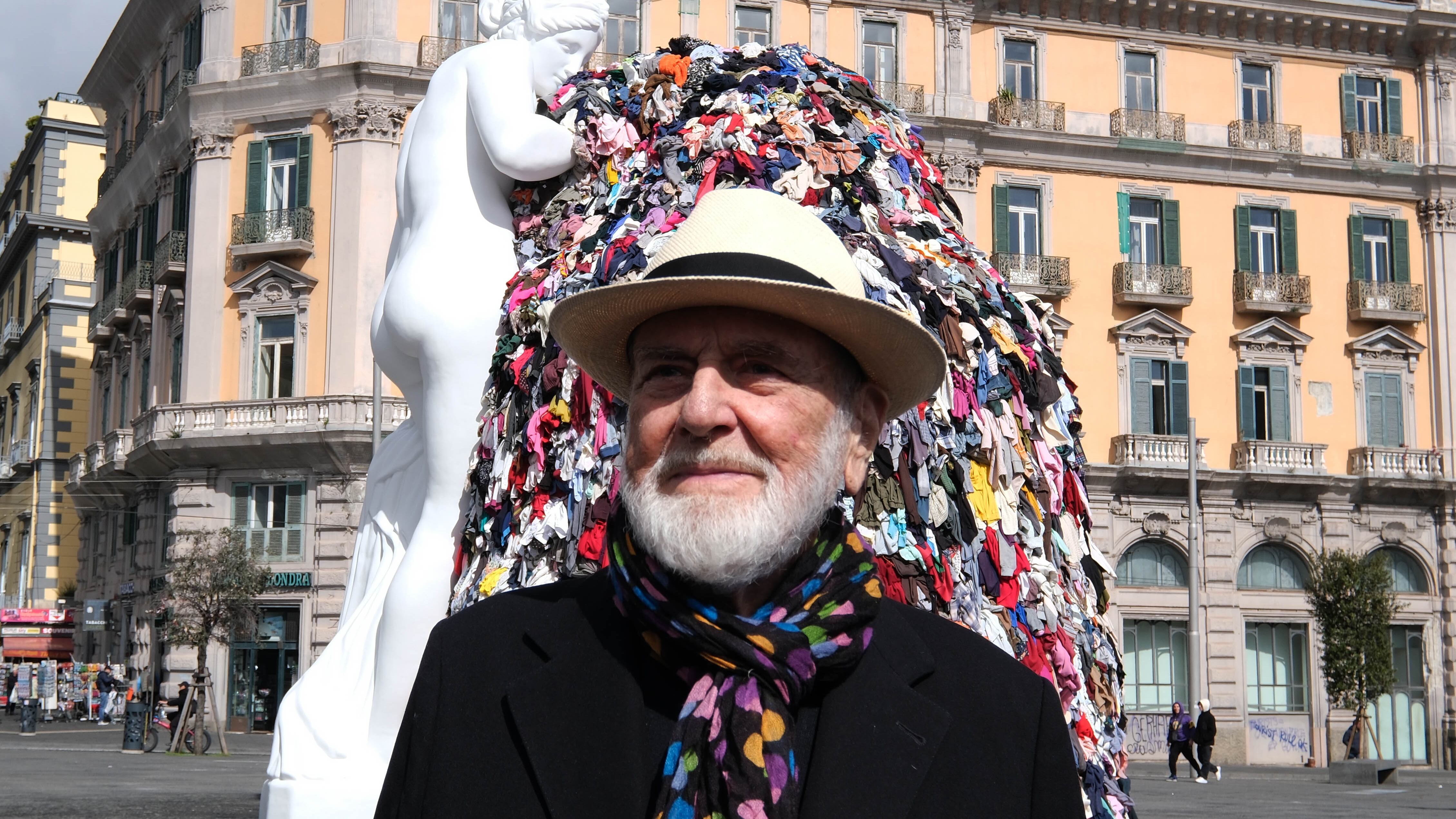 "A 90 anni provo ancora a cambiare il mondo. L'arte mi rende felice"