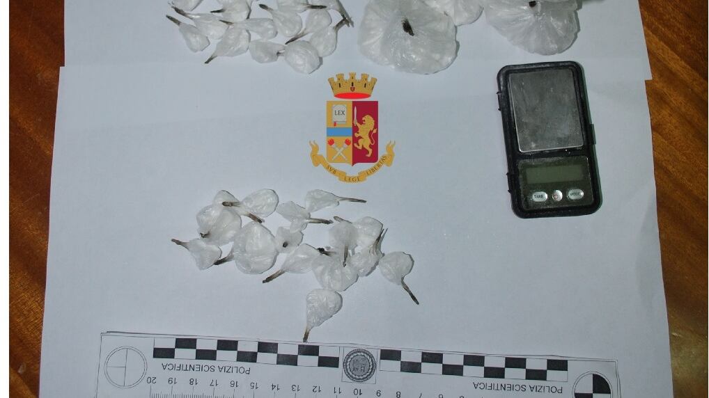 Scoperti in auto con la cocaina, arrestati