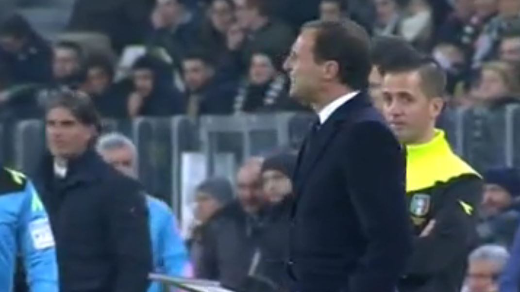Allegri-Bonucci, lite in campo "Devi stare zitto, testa di c...."