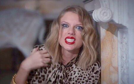 Taylor Swift con un tweet sbaraglia Apple 24