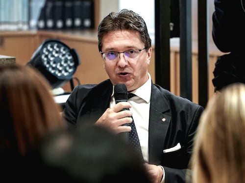 Torino, il presidente del Consiglio regionale Nicco (FdI): “Stanno cercando il morto”. Ma Avs replica: “Irresponsabile: è il governo a reprimere e spargere panico”