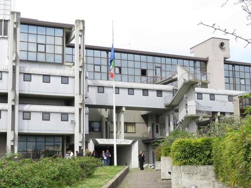 Sesso con l'allievo, il dramma del marito della donna: "Perderò il figlio?"