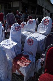 Kabul, attacco kamikaze al matrimonio: 63 morti e centinaia di feriti 8