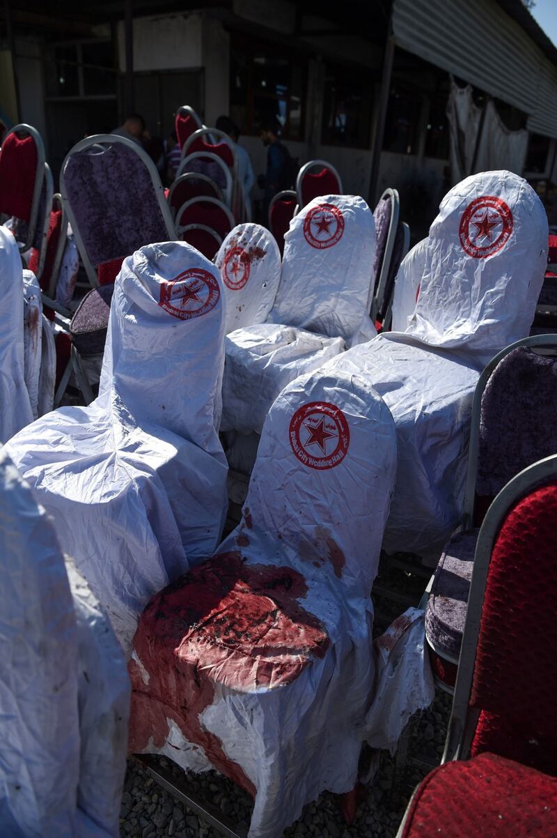 Kabul, attacco kamikaze al matrimonio: 63 morti e centinaia di feriti 8