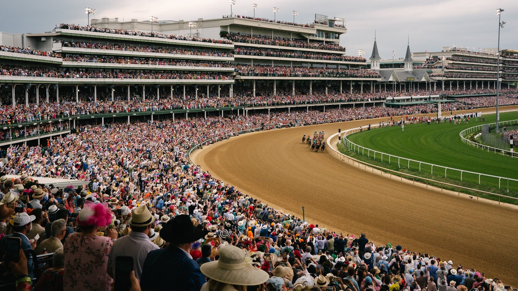 Ghinee inglesi e Kentucky derby, un fine settimana mondiale nelle corse dei cavalli