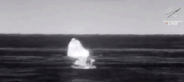 Il ritorno della capsula Crew Dragon 2 sulla terra 1