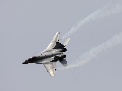 Tensione nei cieli europei: i russi violano anche lo spazio aereo danese