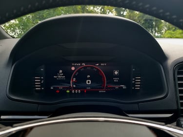 Skoda Karoq 2023: la gallery del nuovo crossover compatto 4