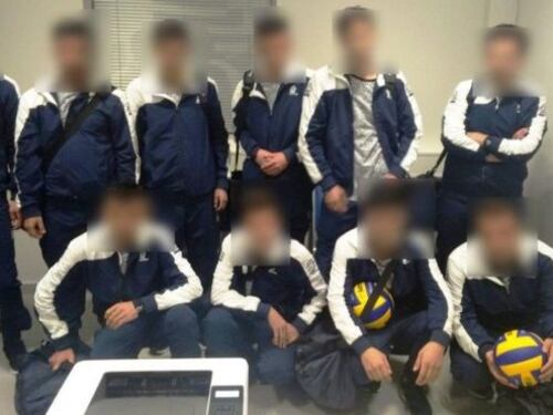 Aeroporto di Atene, scoperta finta squadra di pallavolo composta interamente da clandestini