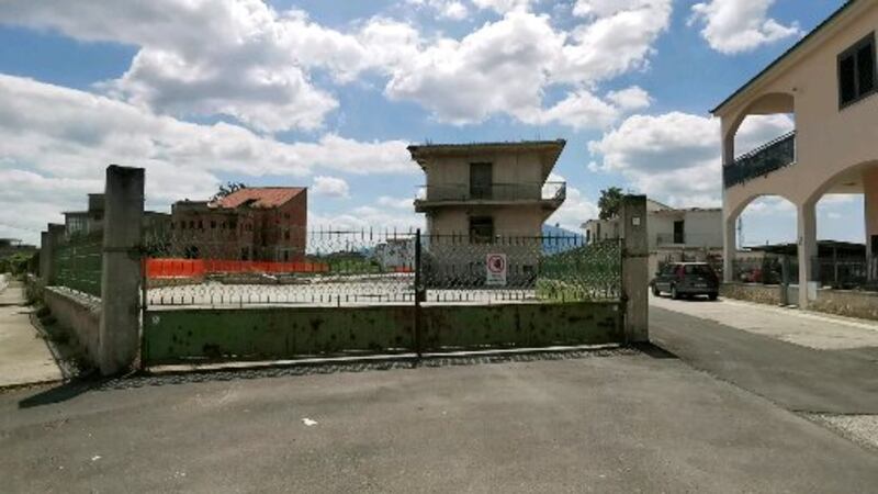 Agrimonda, l'ex rivendita di fitofarmaci che continua a sprigionare veleni 8