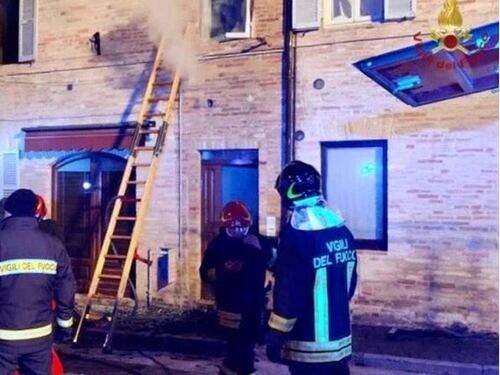 Bimba morta in incendio: arrestata la madre per omicidio