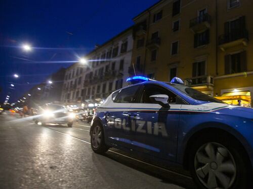 Bergamo, albanesi rapinano ex finanziere 85enne: l'irruzione, gli spari, il ladro ferito