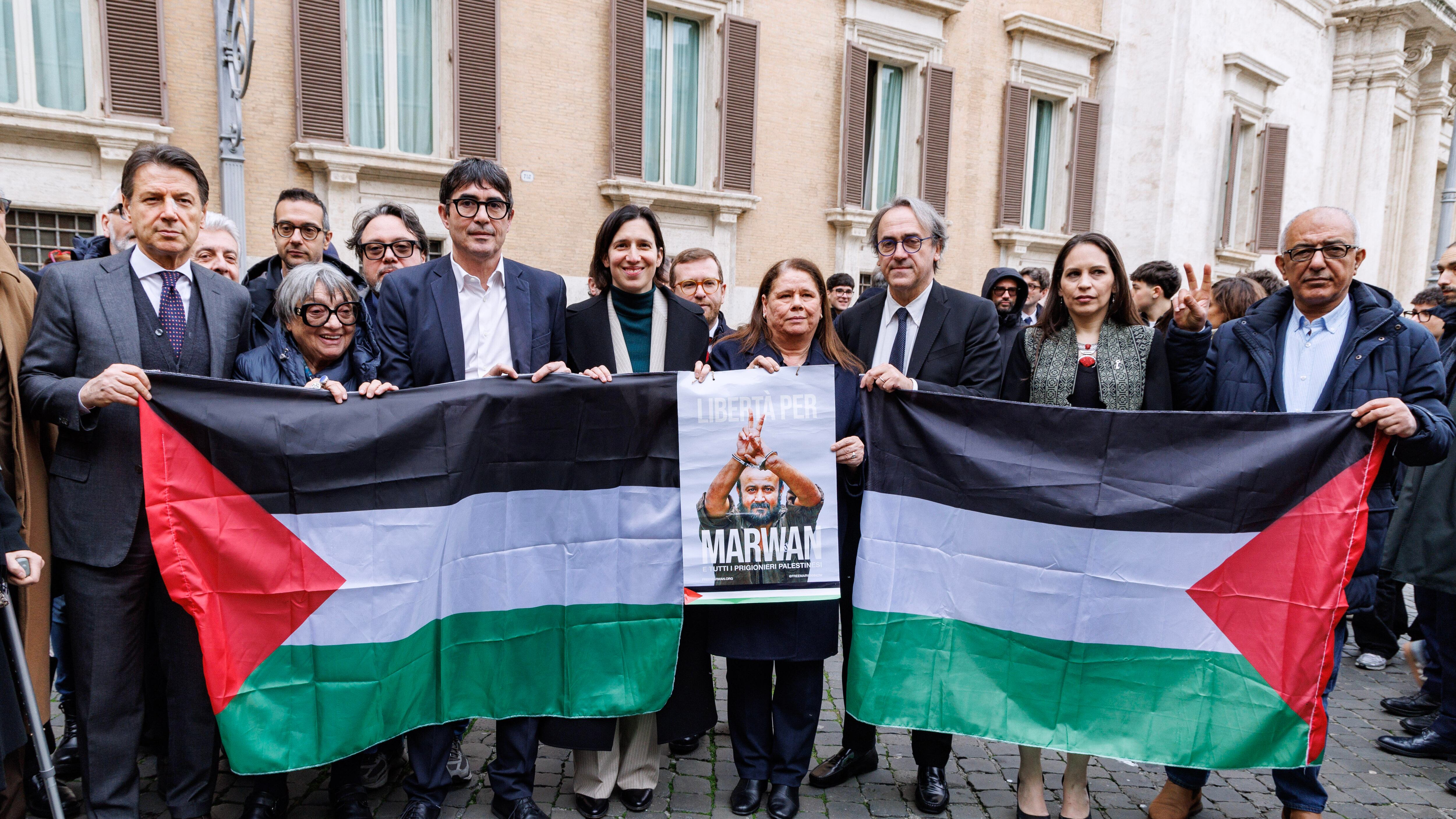 L’indagato filo-Hamas e i 5 Stelle. Il caso in Parlamento: "Chiarite"