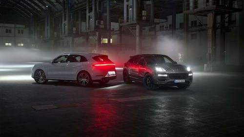 Porsche Cayenne Turbo E-Hybrid, guarda la gallery 19