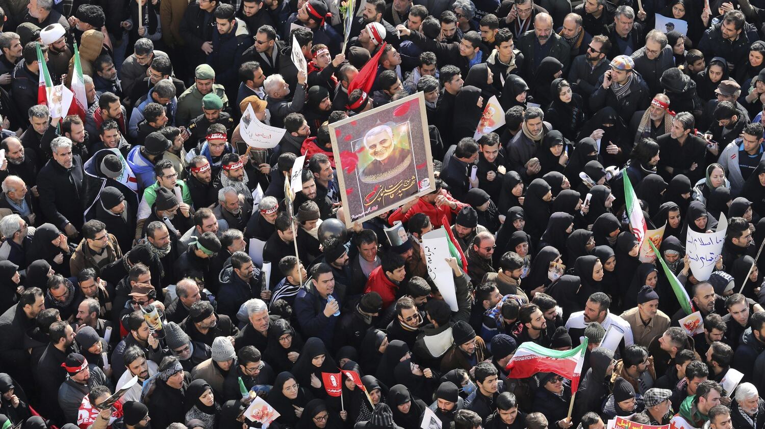 Iran, ragazze avvelenate. La rivolta dei genitori