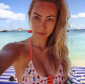 Cristel Carrisi, sexy figlia d'arte 17