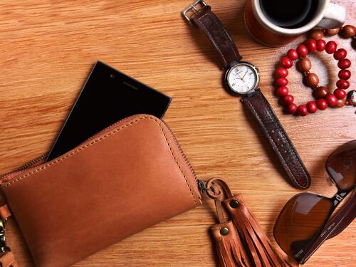 Moda autunno-inverno: 5 accessori da indossare a 60 anni