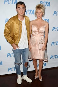Pamela Anderson, la più sexy ieri e oggi 9