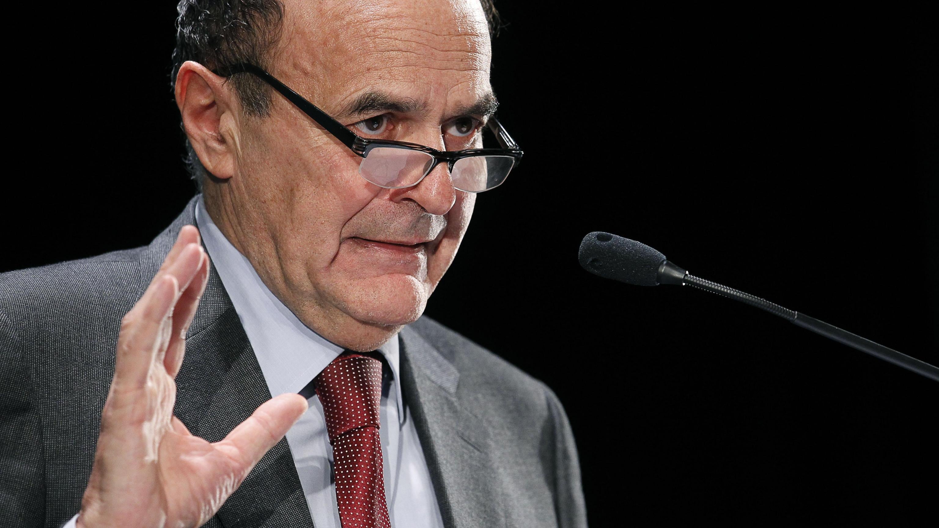 Bersani colto da crisi di coscienza: starà con Monti o con la Fiom?