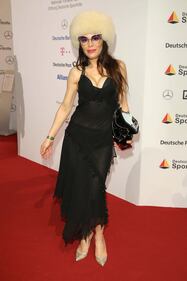 Ornella Muti e Naike Rivelli: red carpert al Ball des Sports 2019 Gala in Germania 6