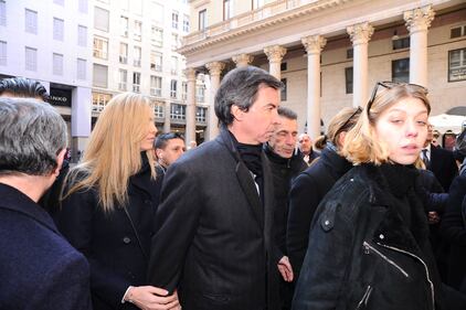Grande folla al funerale di Moratti 2