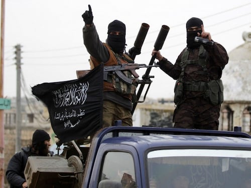 Terrorismo, l'Isis arriva (anche) su Tik Tok: rimossi decine di accunt di miliziani