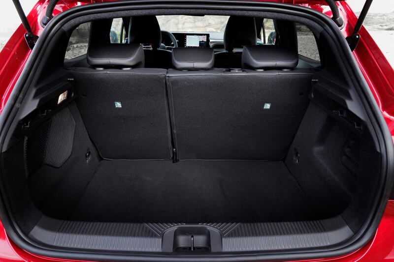 Renault Clio E-Tech: guarda tutte le foto 16