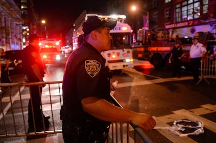 Esplode una bomba a New York: paura a Manhattan 8