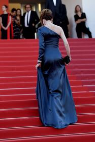 A Cannes arriva anche l'eleganza di Carla Bruni 1