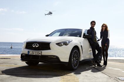 Infiniti FX Vettel Edition 13