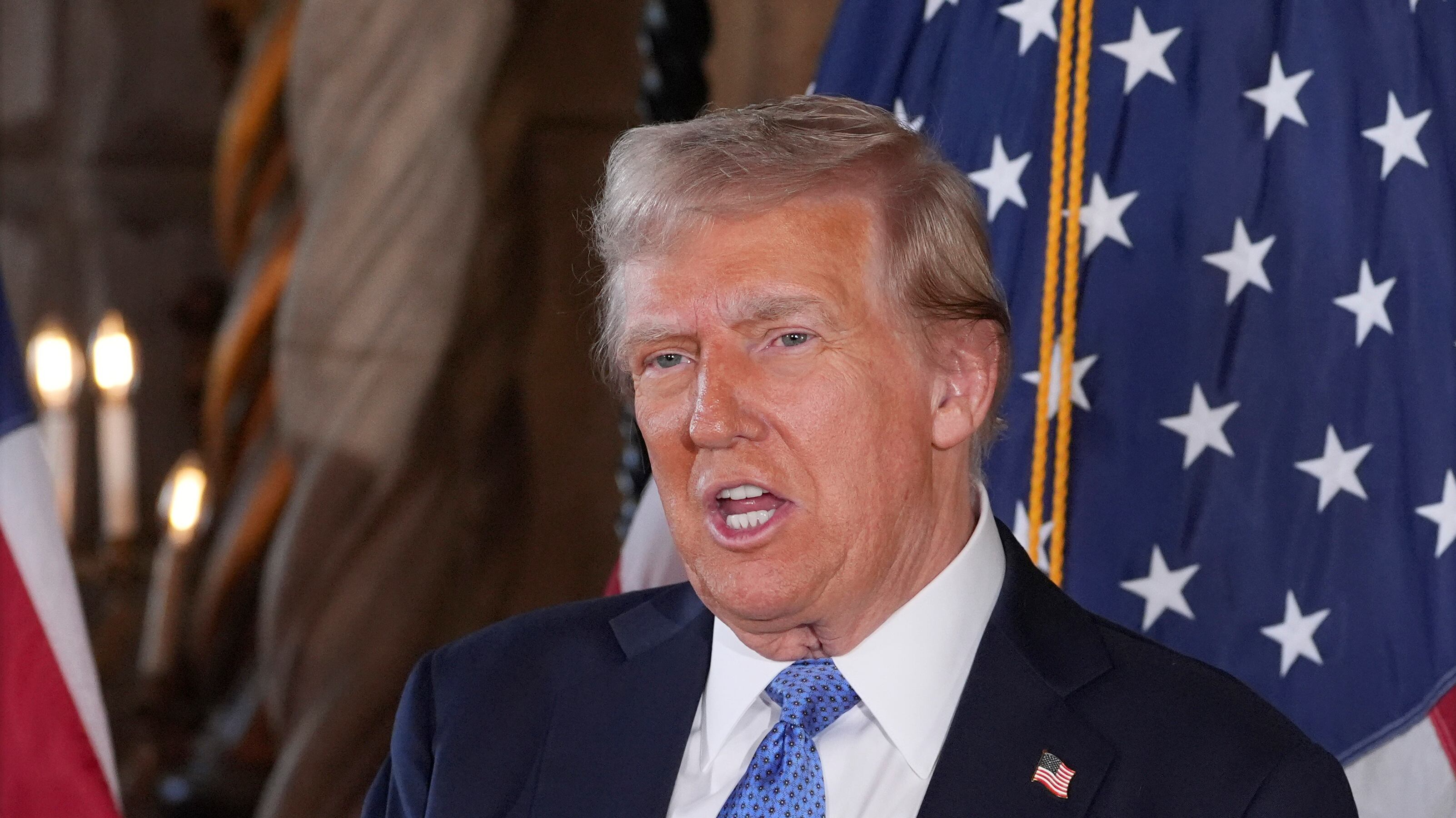 Gli Usa bombardano le roccaforti dell'Isis. Trump contro Ankara: "Un'operazione ostile"