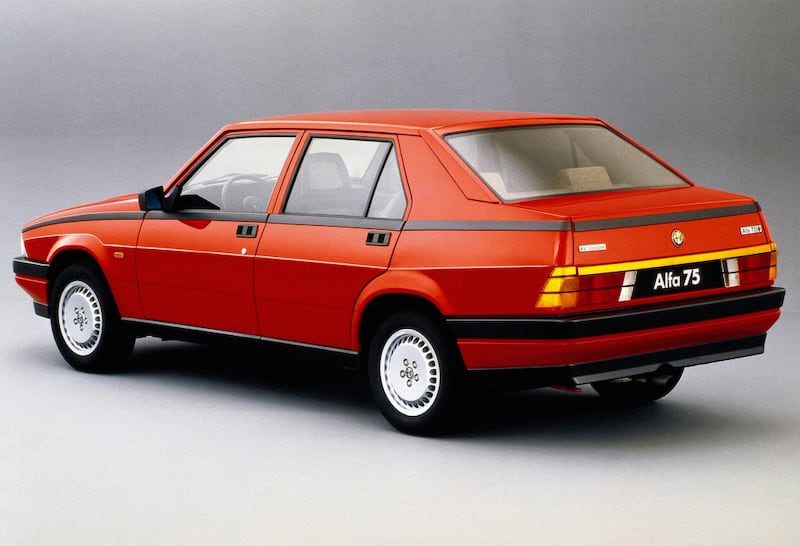 Alfa 75: guarda la gallery 19