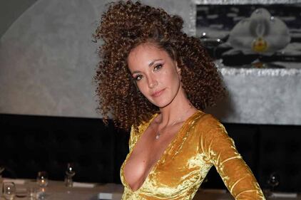 Gracia De Torres hot, selfie in bikini 25