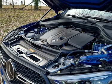 Mercedes-Benz GLC, guarda le foto 18