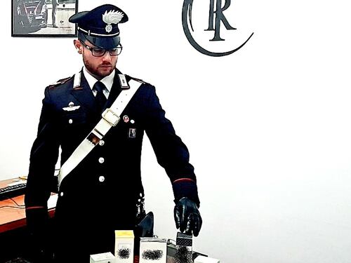 Badante albanese rubava in cassaforte: il modo in cui la scoprono è particolare