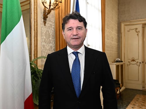 "Abusi sessuali al Senato". Indagato il senatore azzurro Francesco Silvestro. Lui: "Mie parole sbagliate"